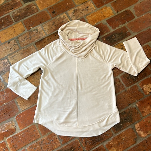 Cupio Ivory Cowl Neck Sweater szL - Picture 6 of 13